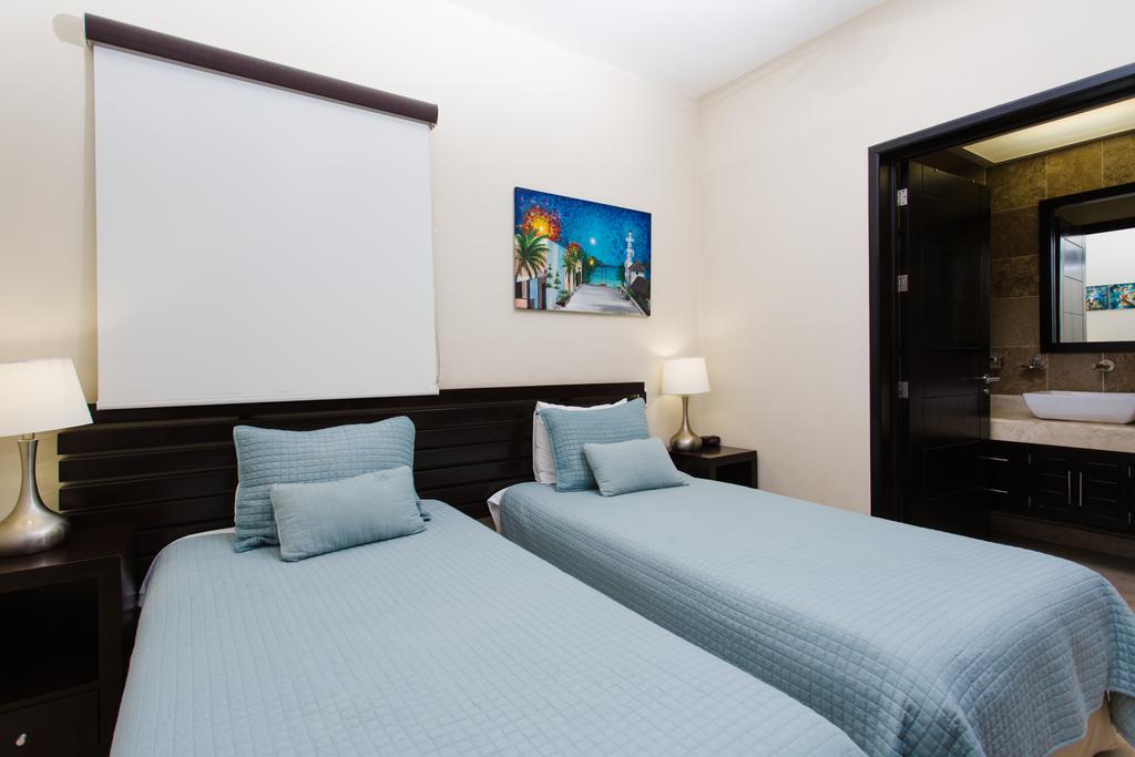 Oceanfront El Faro Surf 302 Apartman Playa del Carmen Kültér fotó